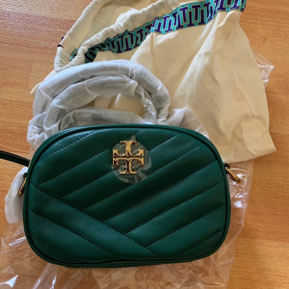 Tory Burch Kira chevron small camera bag